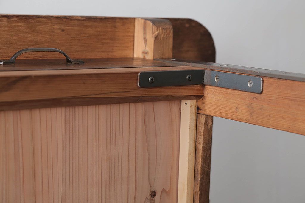 アンティーク家具　インダストリアルデザイン　古い木製のアンティークデスク(作業台)