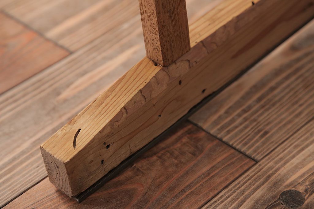 アンティーク家具　インダストリアルデザイン　古い木製のアンティークデスク(作業台)