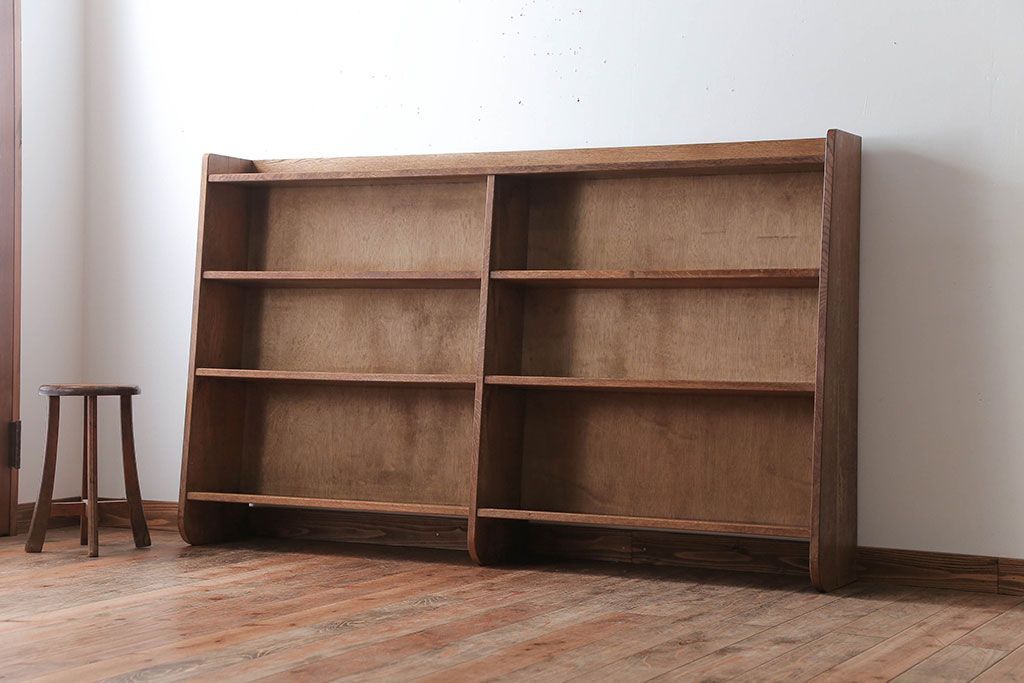 アンティーク家具　和製アンティーク　古い木の味わい深い横型本棚(ブックシェルフ)