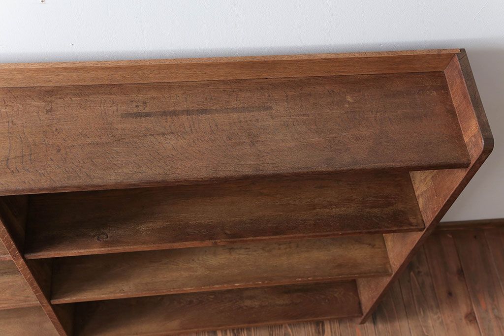 アンティーク家具　和製アンティーク　古い木の味わい深い横型本棚(ブックシェルフ)