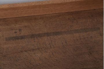 アンティーク家具　和製アンティーク　古い木の味わい深い横型本棚(ブックシェルフ)