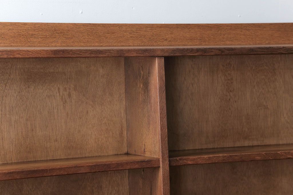 アンティーク家具　和製アンティーク　古い木の味わい深い横型本棚(ブックシェルフ)