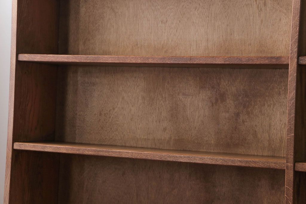 アンティーク家具　和製アンティーク　古い木の味わい深い横型本棚(ブックシェルフ)