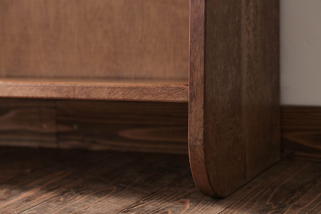 アンティーク家具　和製アンティーク　古い木の味わい深い横型本棚(ブックシェルフ)