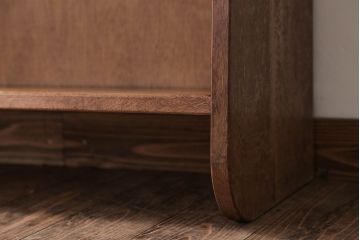 アンティーク家具　和製アンティーク　古い木の味わい深い横型本棚(ブックシェルフ)