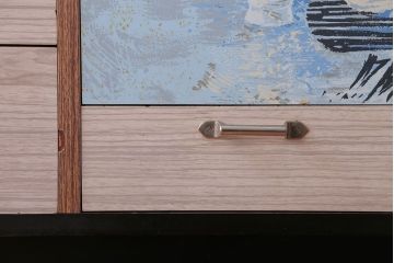 ヴィンテージ家具　イギリスビンテージ　ミッドセンチュリースタイル　おしゃれなリビングボード