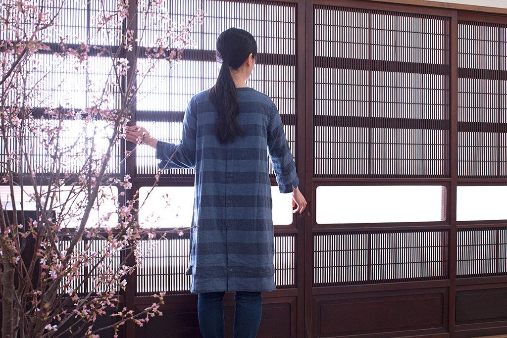 古民具・骨董　腰板欅材!モールガラス入り格子戸4枚セット