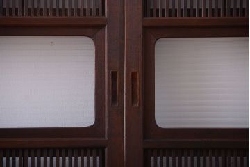 古民具・骨董　腰板欅材!モールガラス入り格子戸4枚セット