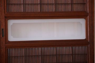 古民具・骨董　裏障子付きの上品な格子戸4枚セット(1)