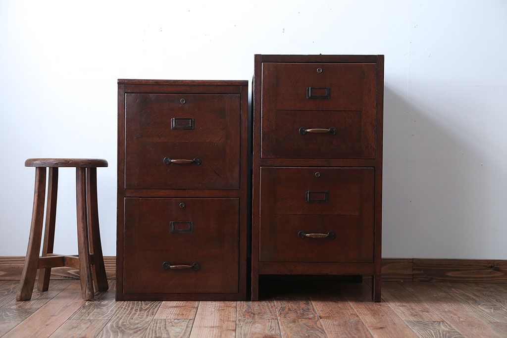 アンティーク家具　和製アンティーク　古い木製の縦型4杯引き出し(書類ケース)