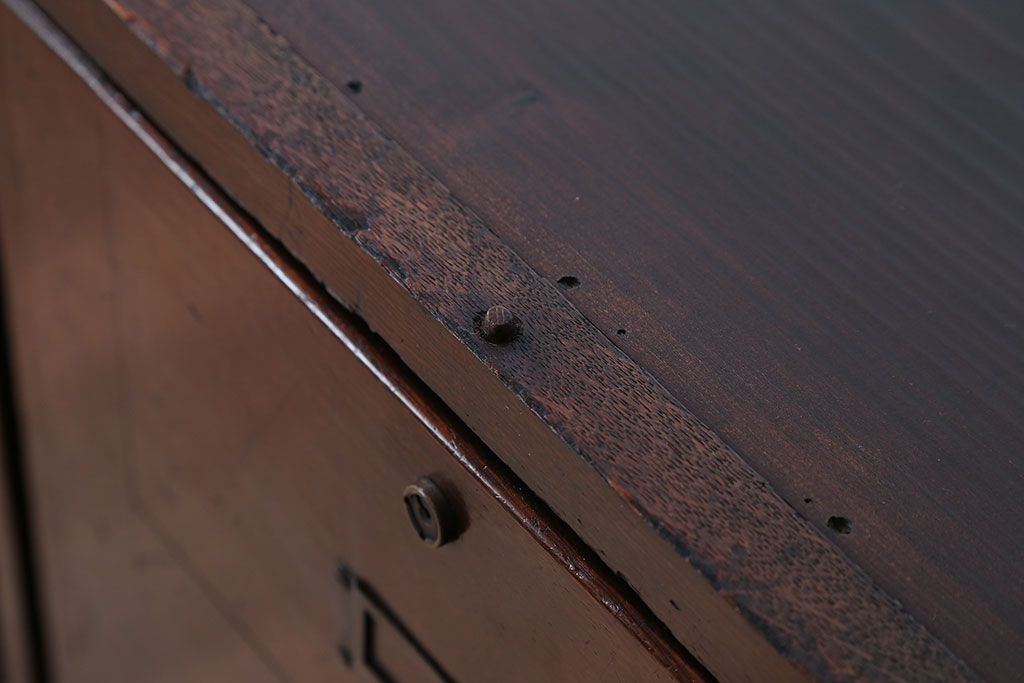 アンティーク家具　和製アンティーク　古い木製の縦型4杯引き出し(書類ケース)