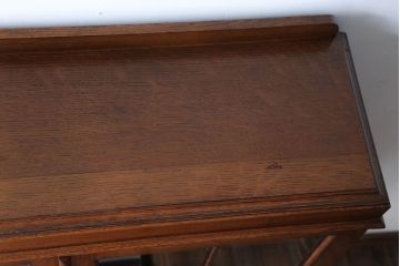 アンティーク家具　イギリスアンティーク　古いオーク材の小ぶりなキャビネット(本箱)