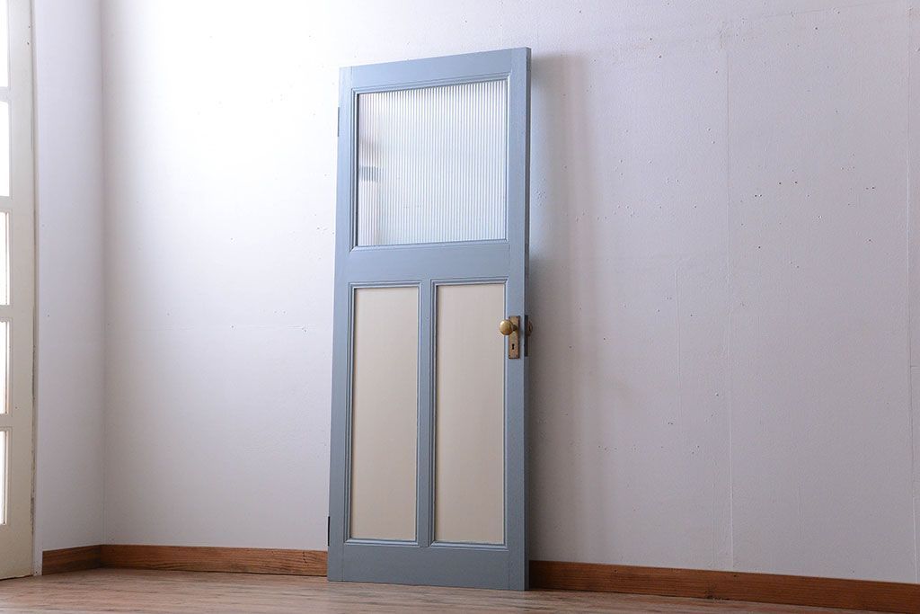 アンティーク　モールガラス入りのおしゃれなペイントドア