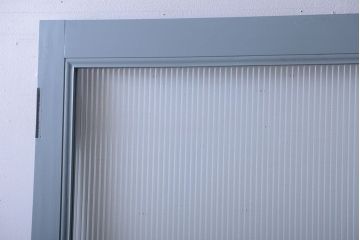 アンティーク　モールガラス入りのおしゃれなペイントドア