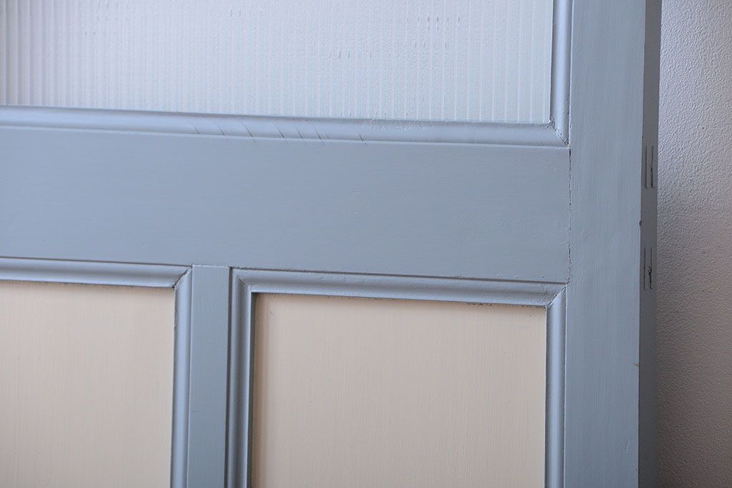 アンティーク　モールガラス入りのおしゃれなペイントドア