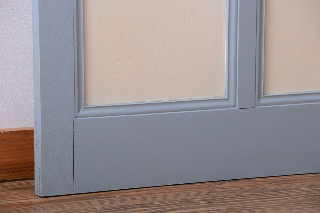 アンティーク　モールガラス入りのおしゃれなペイントドア