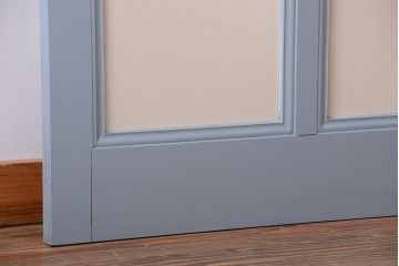 アンティーク　モールガラス入りのおしゃれなペイントドア