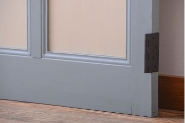 アンティーク　モールガラス入りのおしゃれなペイントドア