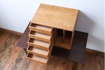 レトロ家具　昭和レトロ　ネームプレート付き!古い木製の書類ケース付き小引き出し