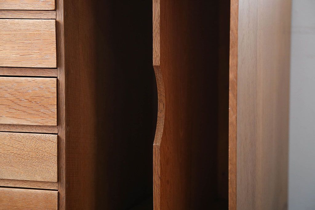 レトロ家具　昭和レトロ　ネームプレート付き!古い木製の書類ケース付き小引き出し