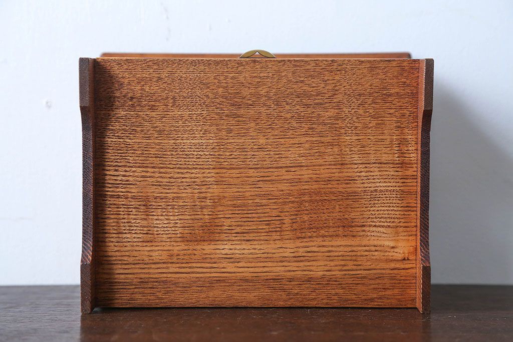 アンティーク雑貨　和製アンティーク　透かし彫りが上品な高級花台(小引き出し・飾り棚)