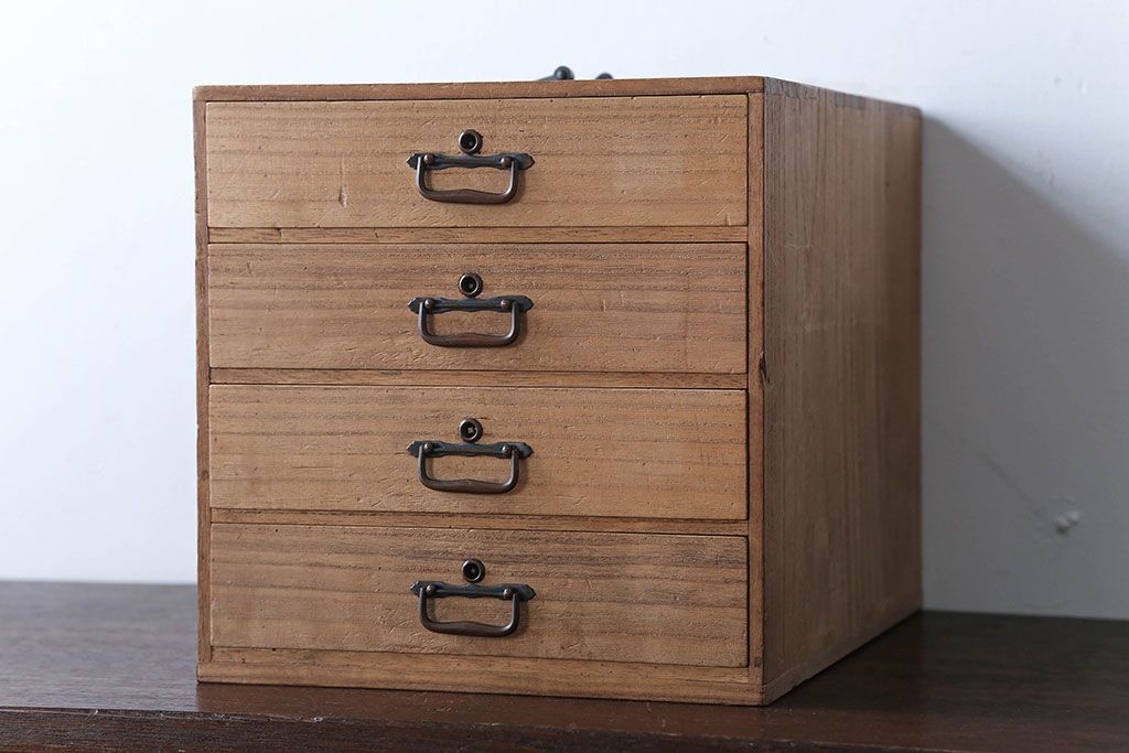 アンティーク家具　古民具・骨董　銅金具・総桐材の高級アンティーク小引き出し