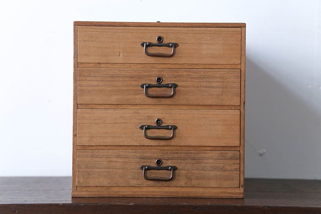 アンティーク家具　古民具・骨董　銅金具・総桐材の高級アンティーク小引き出し