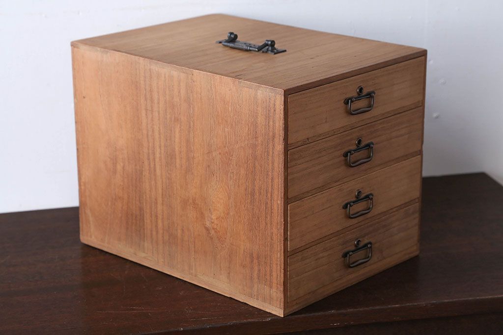 アンティーク家具　古民具・骨董　銅金具・総桐材の高級アンティーク小引き出し