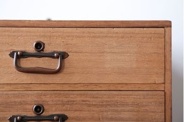 アンティーク家具　古民具・骨董　銅金具・総桐材の高級アンティーク小引き出し