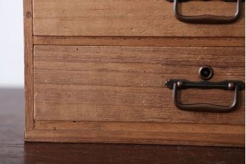 アンティーク家具　古民具・骨董　銅金具・総桐材の高級アンティーク小引き出し