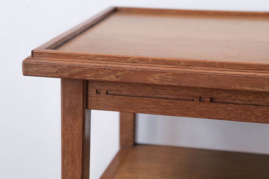 アンティーク家具　和製アンティーク　古いナラ材のサイドテーブル(花台)