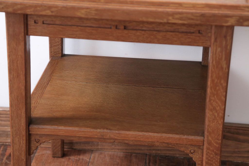 アンティーク家具　和製アンティーク　古いナラ材のサイドテーブル(花台)