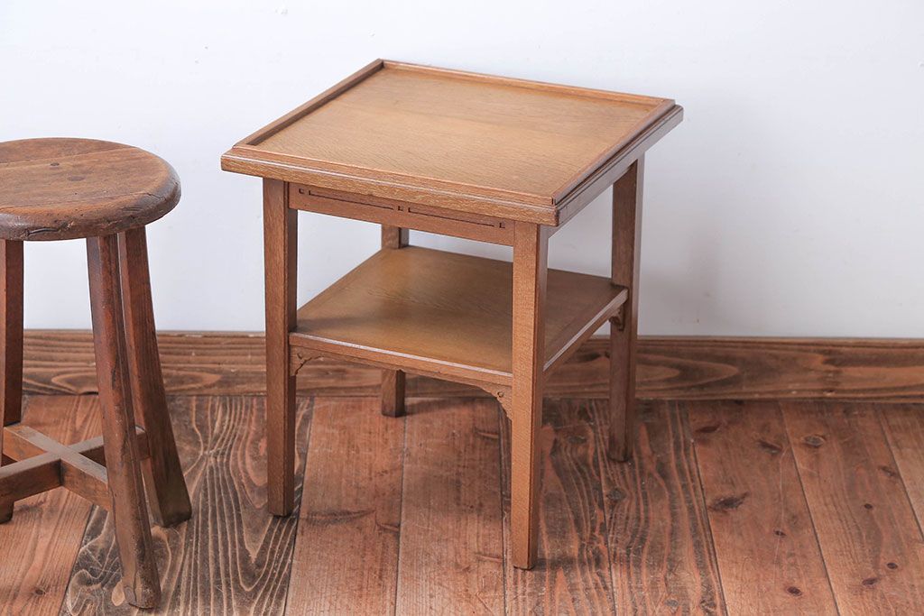 アンティーク家具　和製アンティーク　古いナラ材のサイドテーブル(花台)