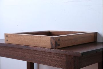 アンティーク雑貨　古民具・骨董　古い黒柿材のアンティーク炉縁