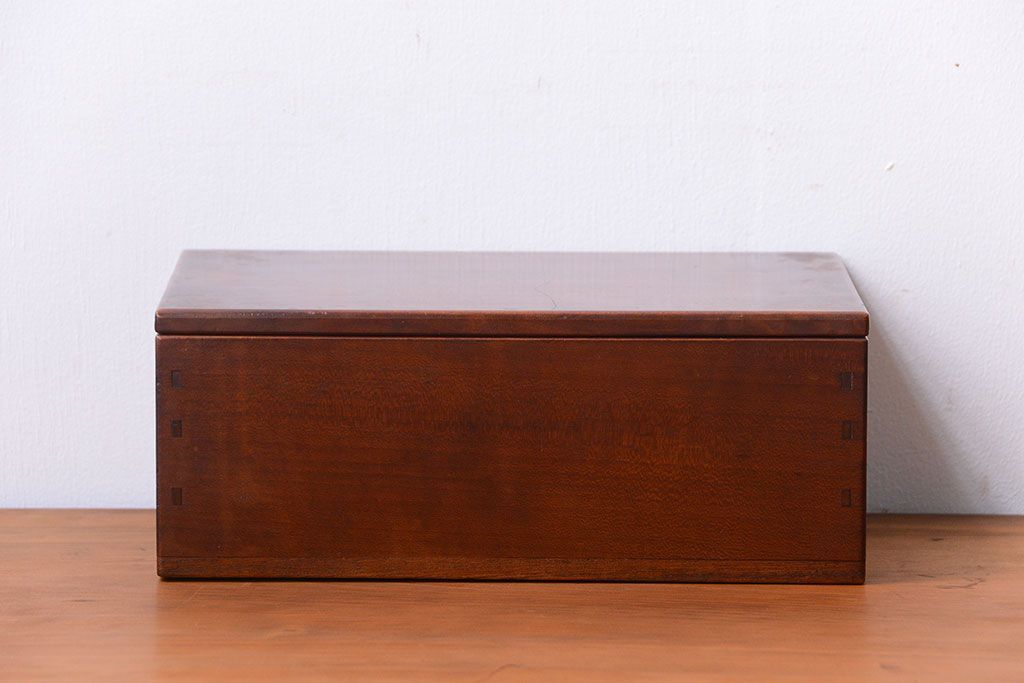 アンティーク雑貨　和製アンティーク　シンプルで小さな木箱
