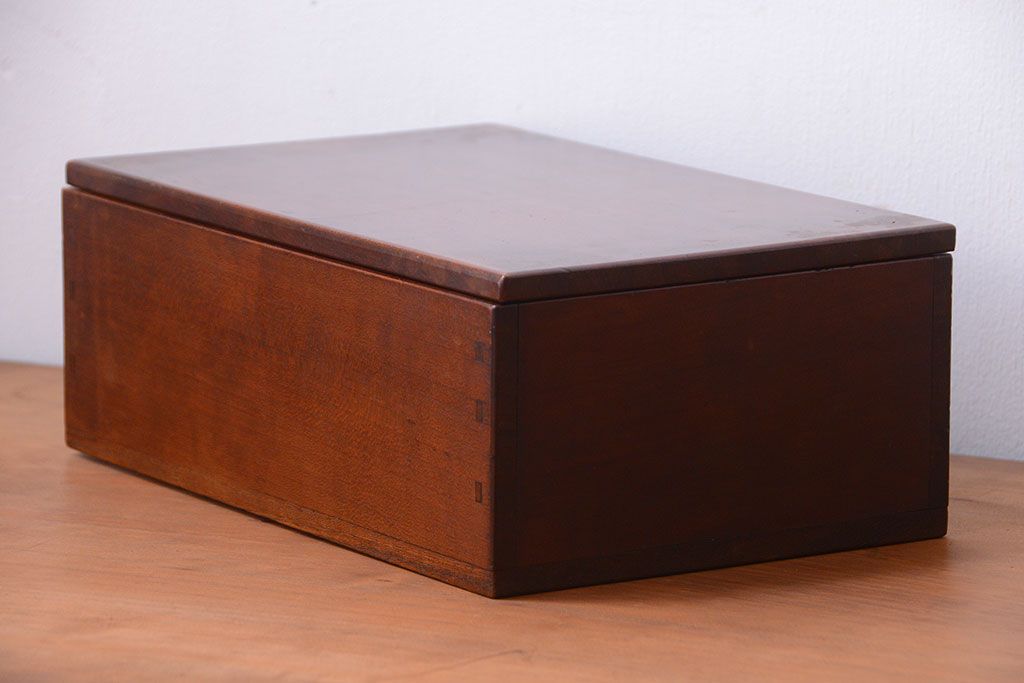 アンティーク雑貨　和製アンティーク　シンプルで小さな木箱