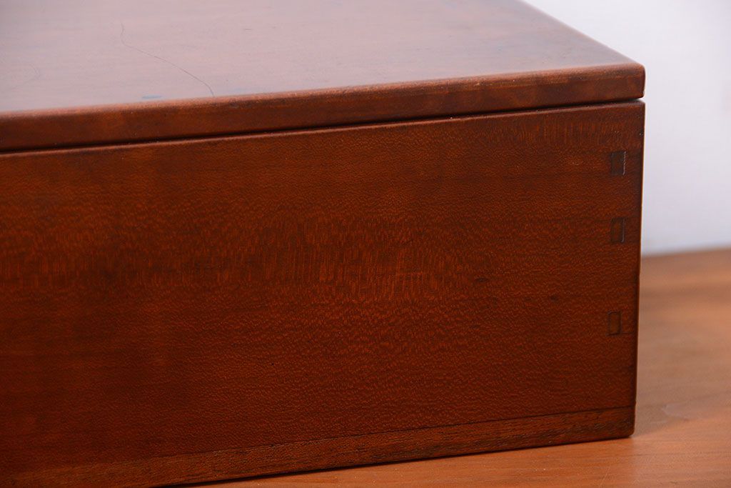 アンティーク雑貨　和製アンティーク　シンプルで小さな木箱