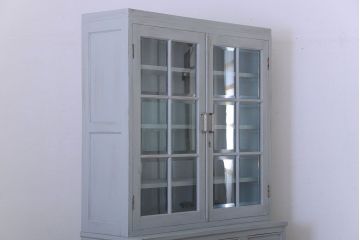 アンティーク家具　アンティークペイント　上品でおしゃれなカップボード(食器棚)