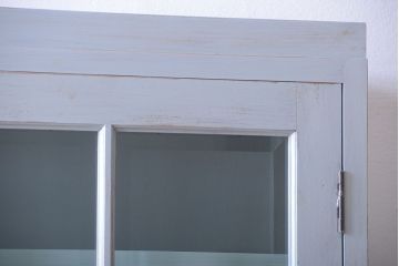 アンティーク家具　アンティークペイント　上品でおしゃれなカップボード(食器棚)