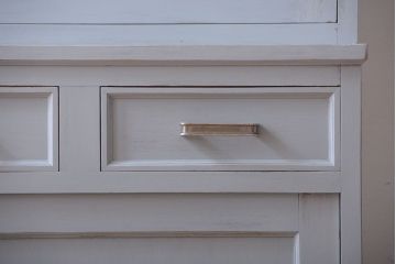 アンティーク家具　アンティークペイント　上品でおしゃれなカップボード(食器棚)