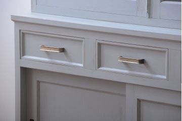 アンティーク家具　アンティークペイント　上品でおしゃれなカップボード(食器棚)