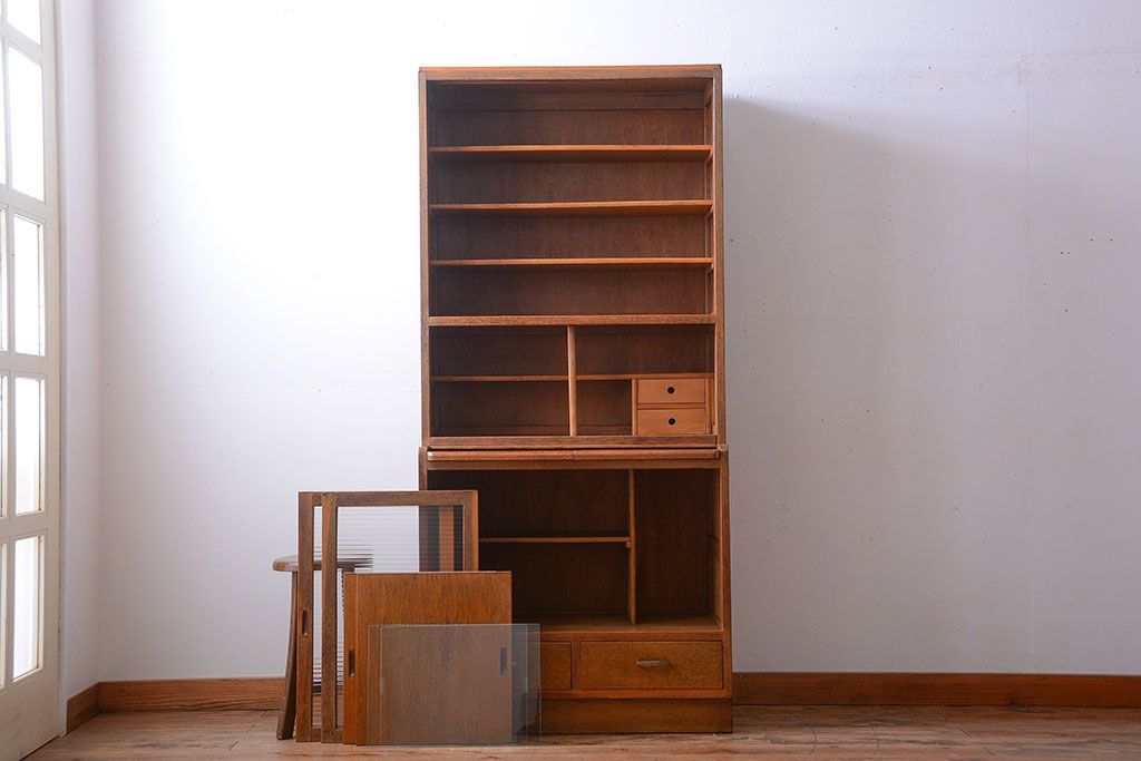 レトロ家具　和製アンティーク　背のたかいレトロな作業台付きカップボード(食器棚)