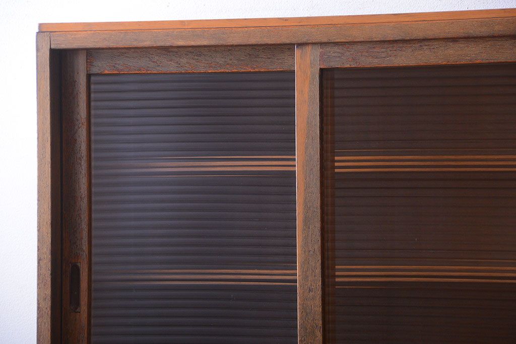 レトロ家具　和製アンティーク　背のたかいレトロな作業台付きカップボード(食器棚)