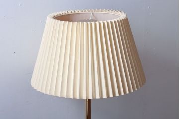 中古　ヤマギワ(yamagiwa)　シックなフロアスタンド