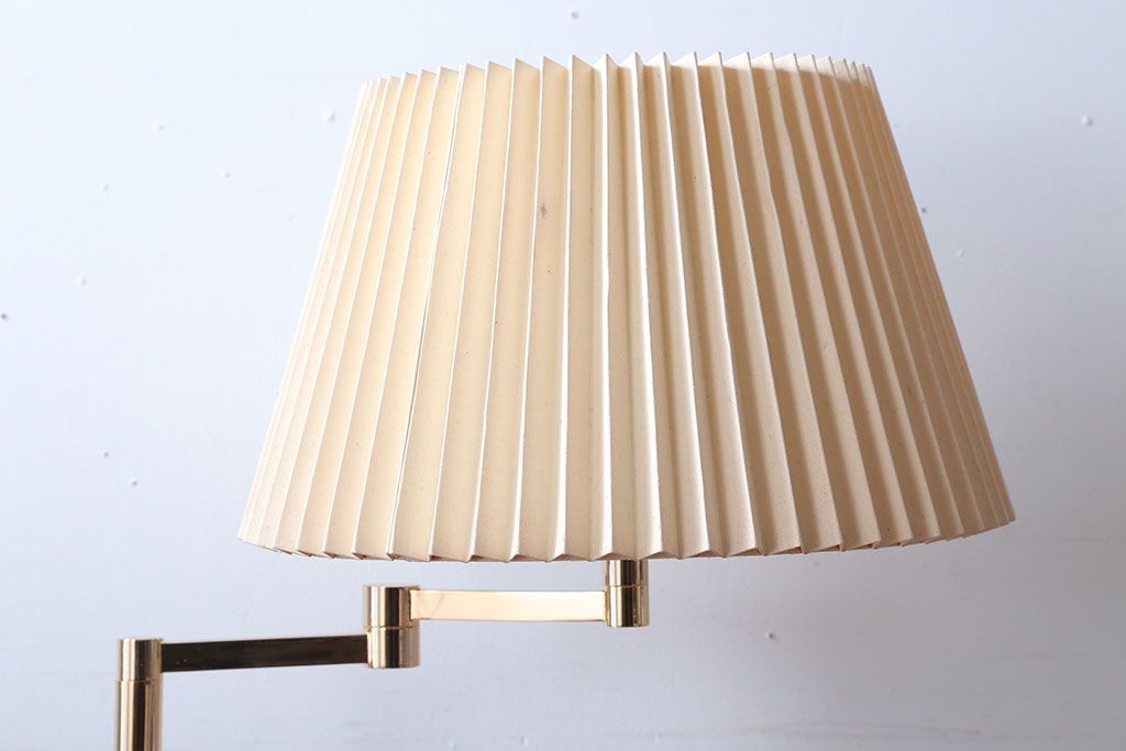 ヤマギワ フロアスタンド 木製（オーク？）と金属 中古 ヤマギワ(yamagiwa) シックなフロアスタンド | ラフジュ工房