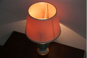 中古　ヤマギワ(yamagiwa)　イタリアLe porcellane社製テーブルスタンド