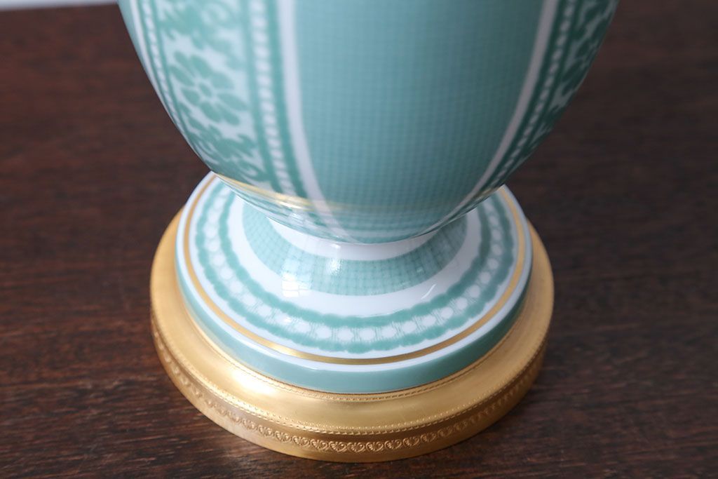 中古　ヤマギワ(yamagiwa)　イタリアLe porcellane社製テーブルスタンド