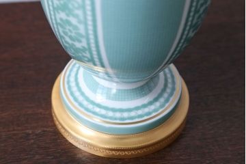 中古　ヤマギワ(yamagiwa)　イタリアLe porcellane社製テーブルスタンド