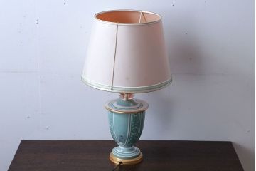 中古　ヤマギワ(yamagiwa)　イタリアLe porcellane社製テーブルスタンド