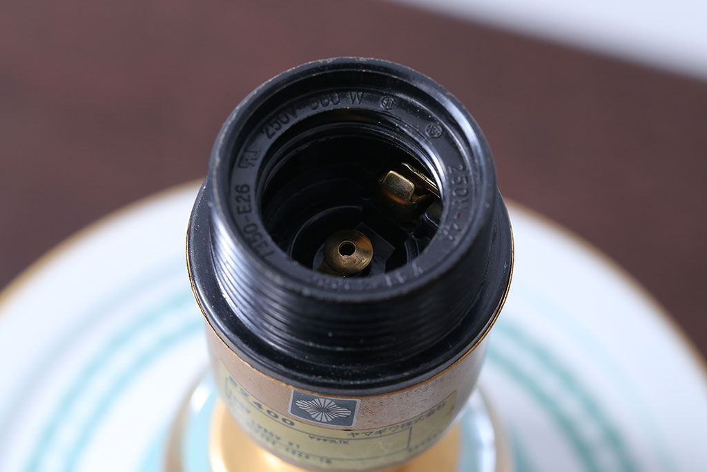 中古　ヤマギワ(yamagiwa)　イタリアLe porcellane社製テーブルスタンド